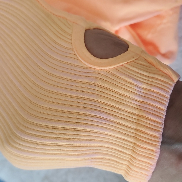 41. *view pics* Free People Good Karma Hi-Neck Layer Top Morning Sun - Picture 13 of 17